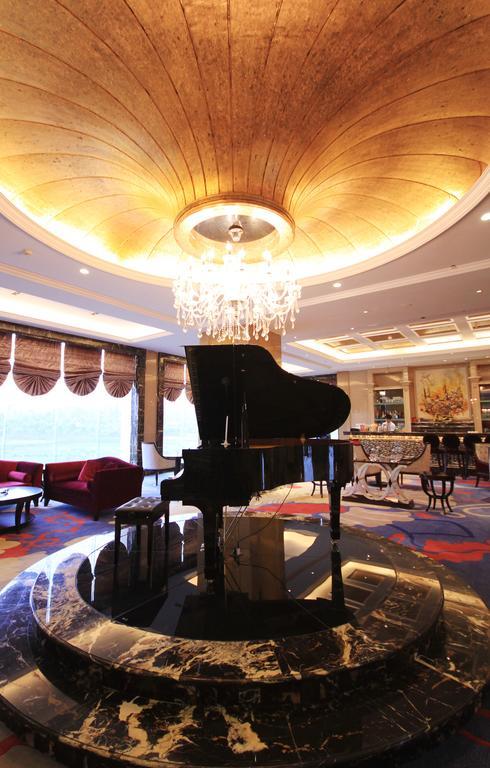 Chateau Star Sea Hotel Xuwen Exterior foto