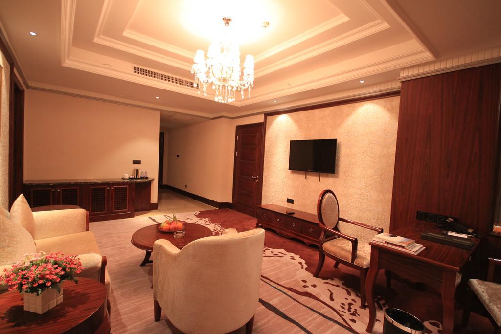 Chateau Star Sea Hotel Xuwen Quarto foto